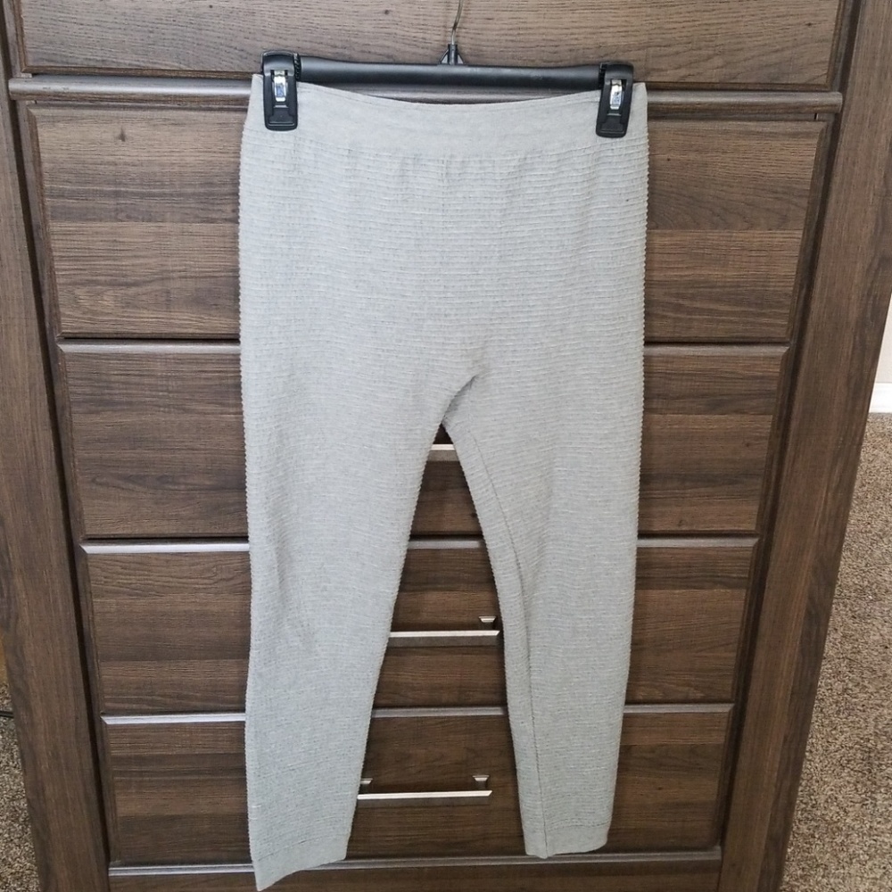 Max Studio leggings